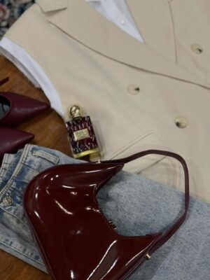 حقيبة لون ماروني