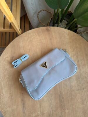 img_0107 حقيبة برادا لون سمائي