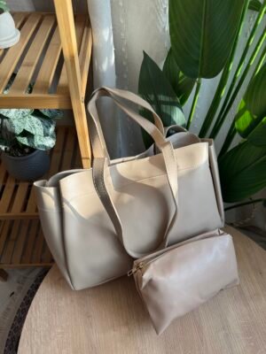 حقيبة لون بيجي كبيره