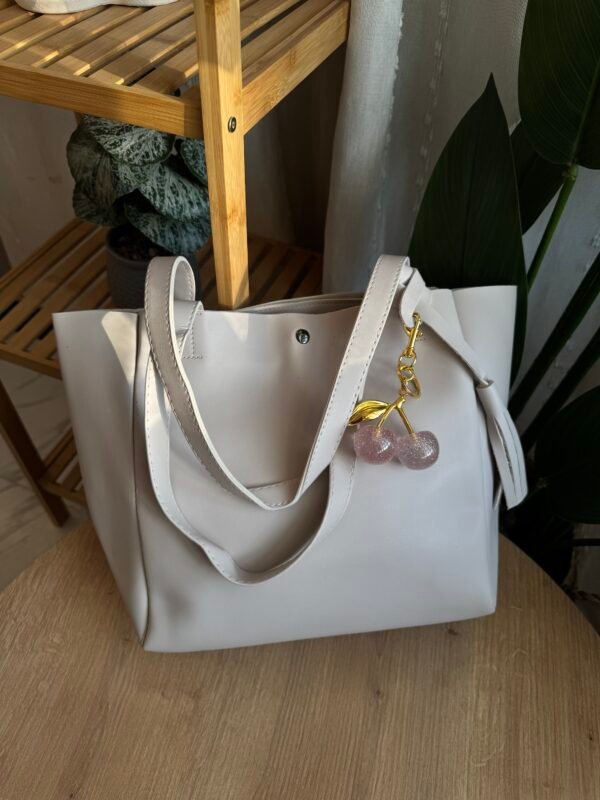 حقيبة ب ٣ خانات لون رصاصي فاتح