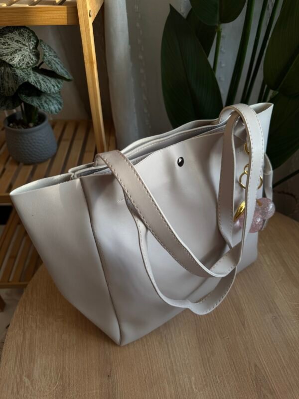 حقيبة ب ٣ خانات لون رصاصي فاتح