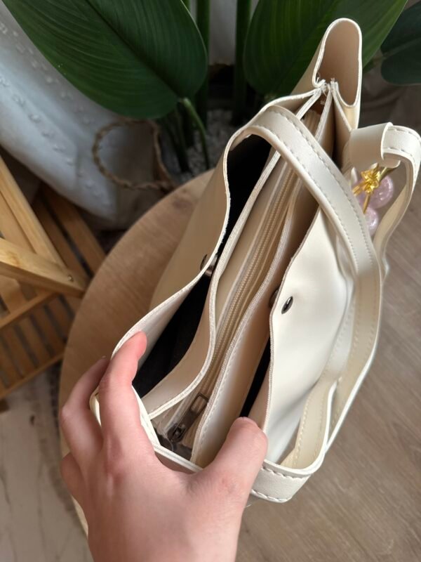 حقيبة ب ٣ خانات لون اوف وايت