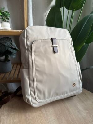 حقيبة ظهر لون بيجي