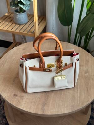 حقيبة لون اوف وايت مطعم بني (مع المداليه)