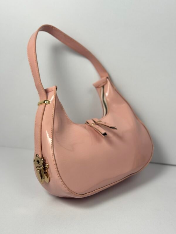 حقيبة لون وردي فاتج