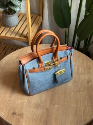 حقيبة جينز مطعم بني(مع المداليه)