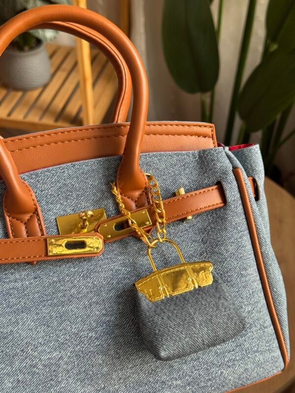 حقيبة جينز مطعم بني(مع المداليه)