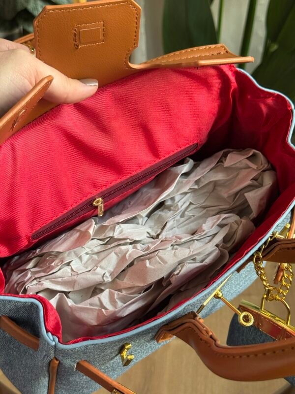 حقيبة جينز مطعم بني(مع المداليه)