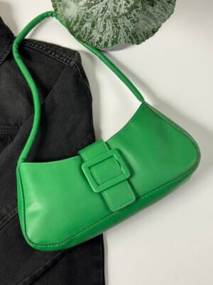 حقيبة لون اخضر