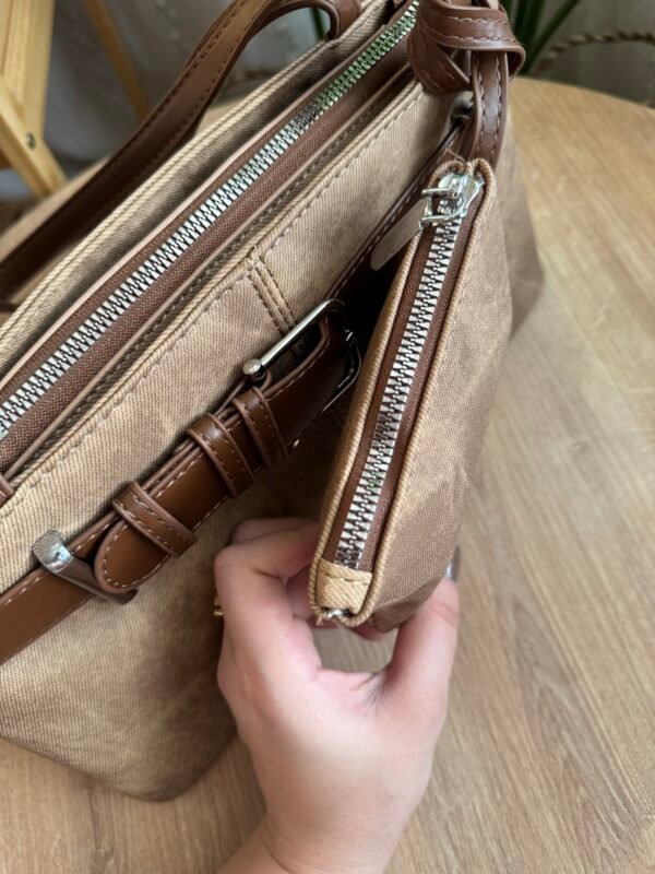 حقيبة بتصميم مميز