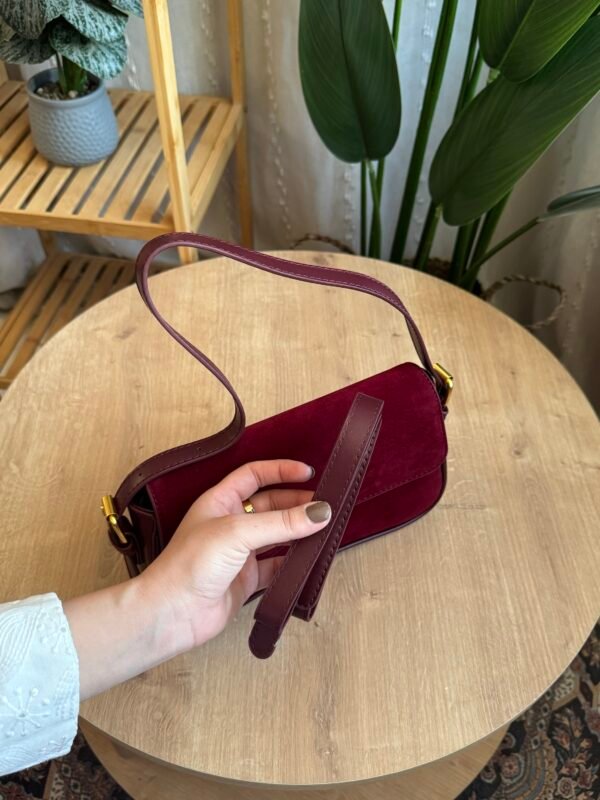 حقيبة مخمل لون ماروني
