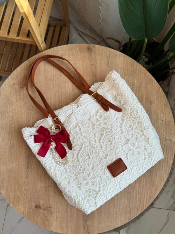 حقيبة دانتيل راقيه(بدون المداليه)