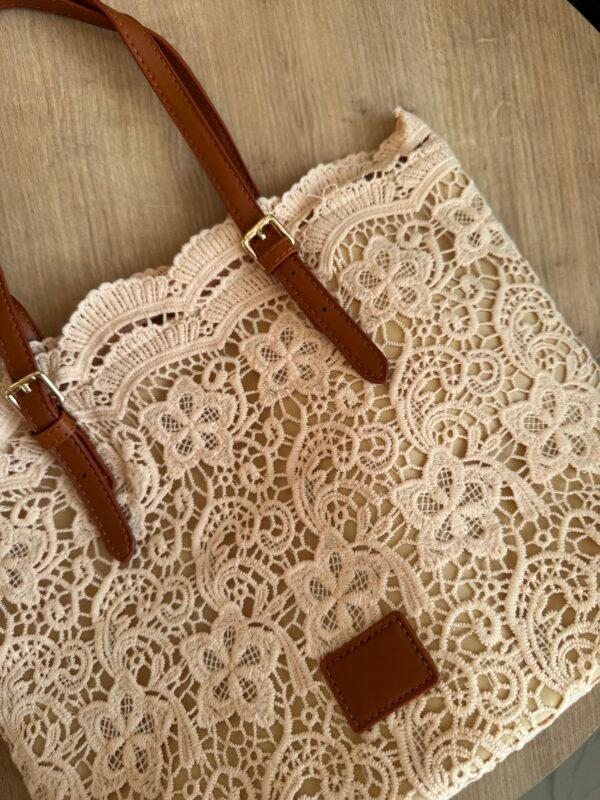 حقيبة دانتيل راقيه