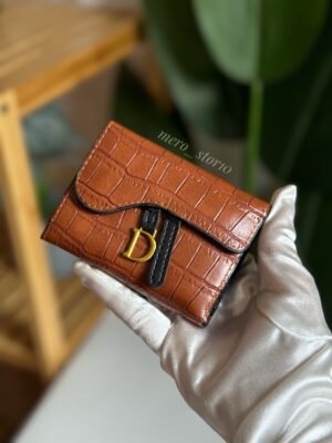 جزدان بني جلد