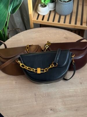 حقيبة لون اسود