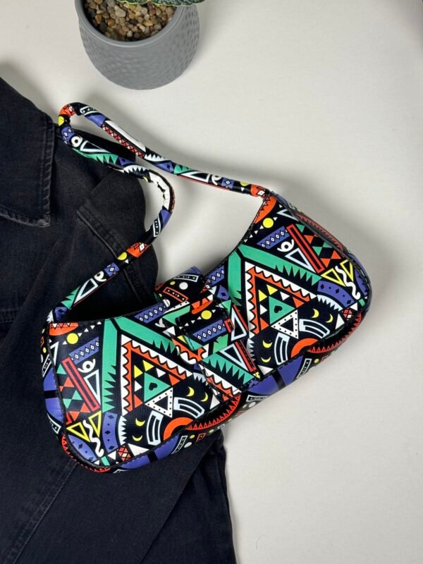 img_7614 حقيبة عبارة عن لوحة فنيه 🖼️