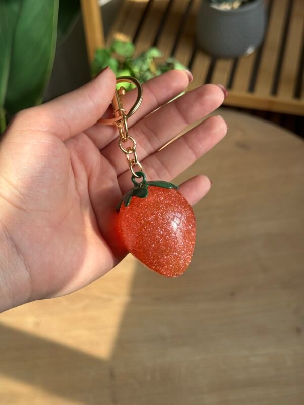 img_7811 مداليه الفرولة باللون الزهري