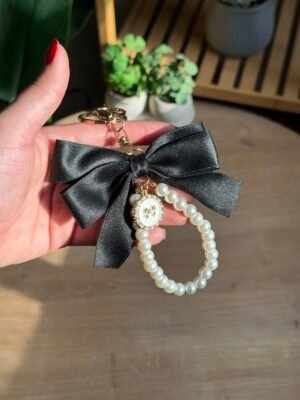 img_7841 مداليه الفيونكة لون اسود