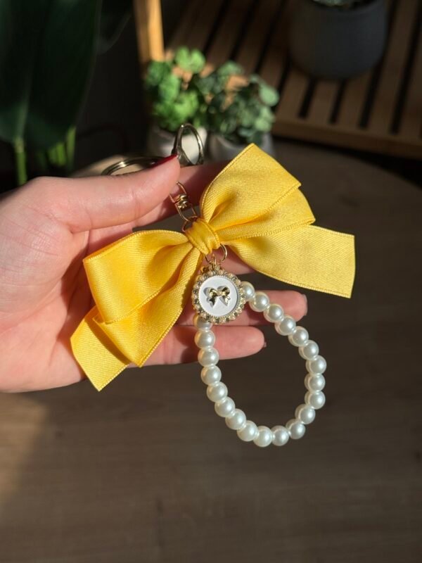 img_7857 مداليه الفيونكة لون اصفر