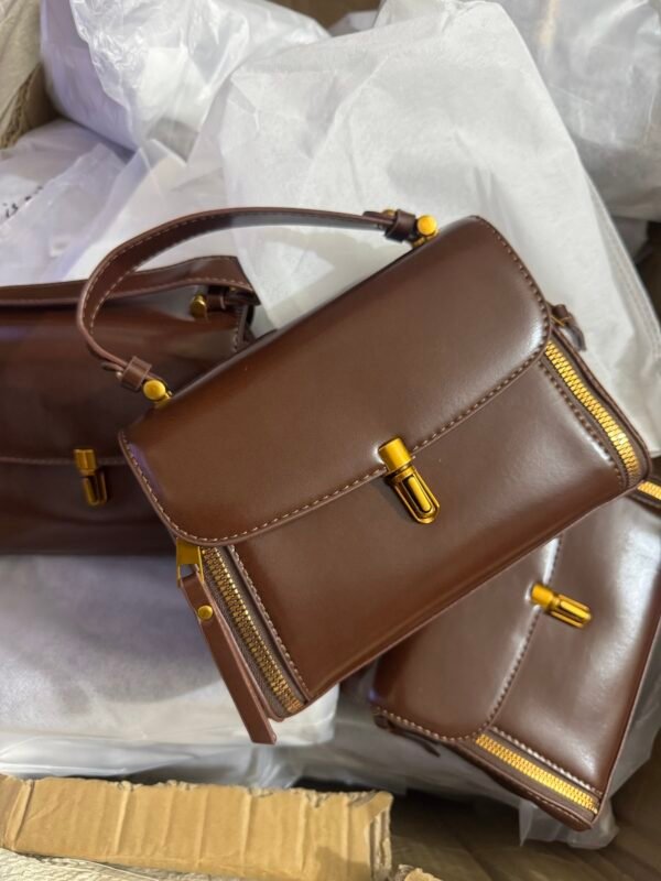 img_8219-2 حقيبة فخمة لون بني