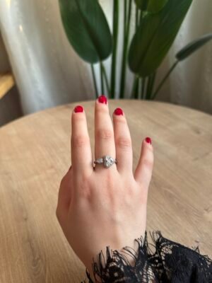 محبس فضي كرستال