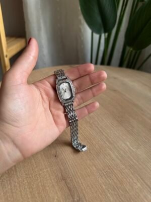 ساعه فضي طلاء ثابت