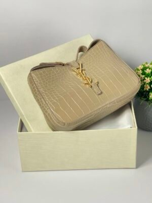 حقيبة سان لوران بلون بيجي