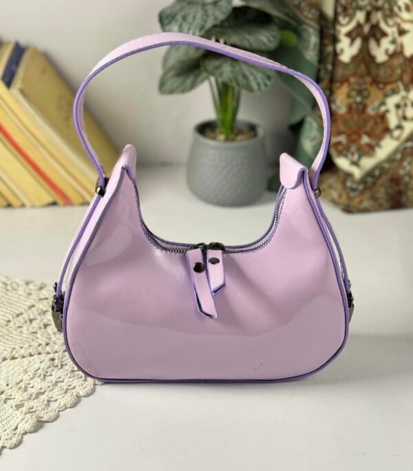 حقيبة لون بنفسجي