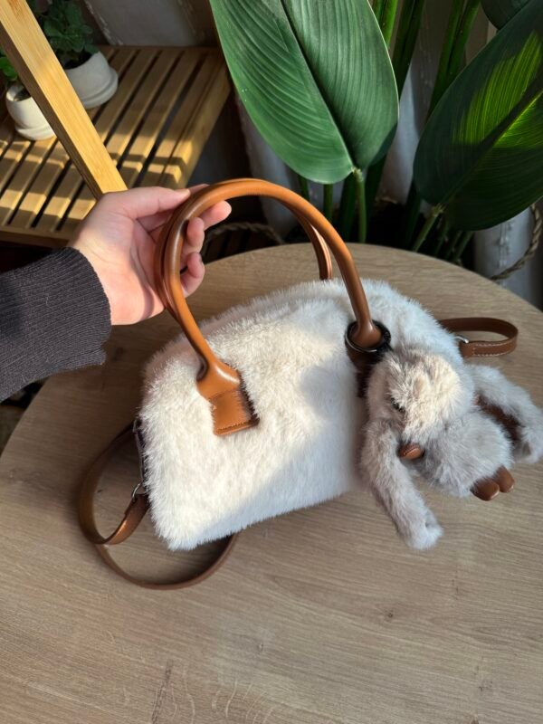 حقيبة فرو اوف وايت مطعم جوزي