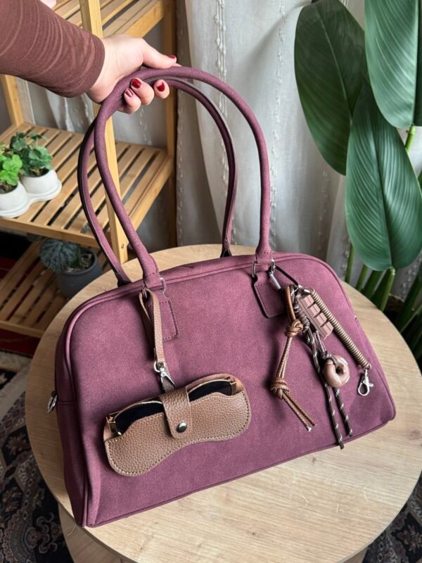 img_2250 حقيبة مخمل لون ماروني(مع المداليات)