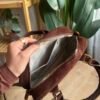 حقيبه مخمل لون بني (مع المداليه)