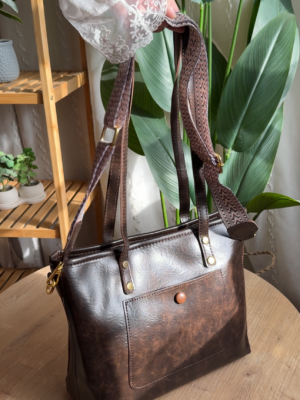 حقيبه لون بني