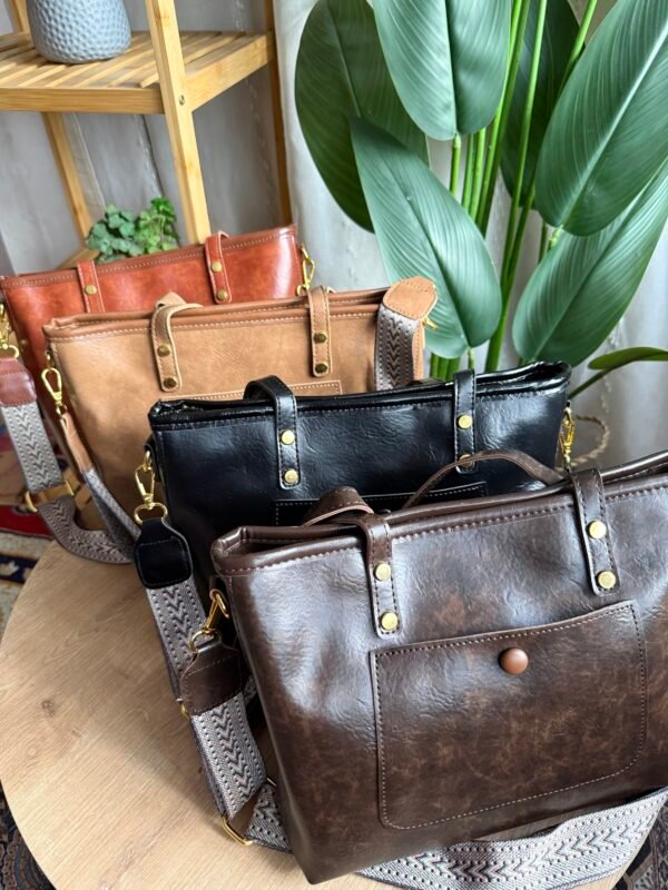 حقيبة لون حني