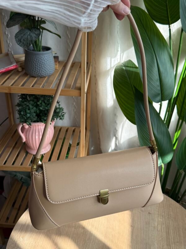 حقيبه لون بيجي